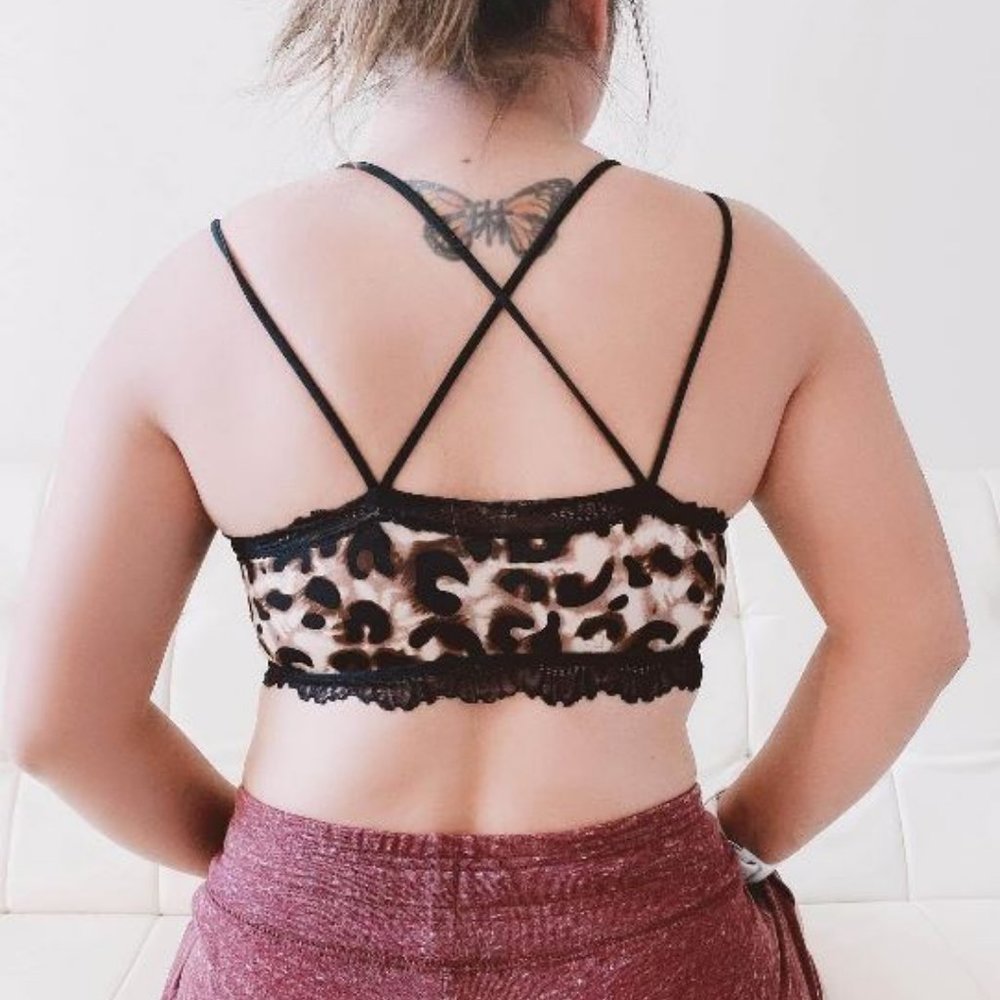 The BEST criss cross lace bralette..EVER! - Picture 5 of 5